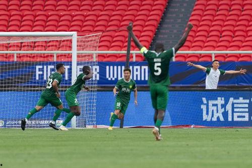 11月04日 中超第30轮 深圳队vs北京国安队,深圳队迎战北京国安，激战一触即发！